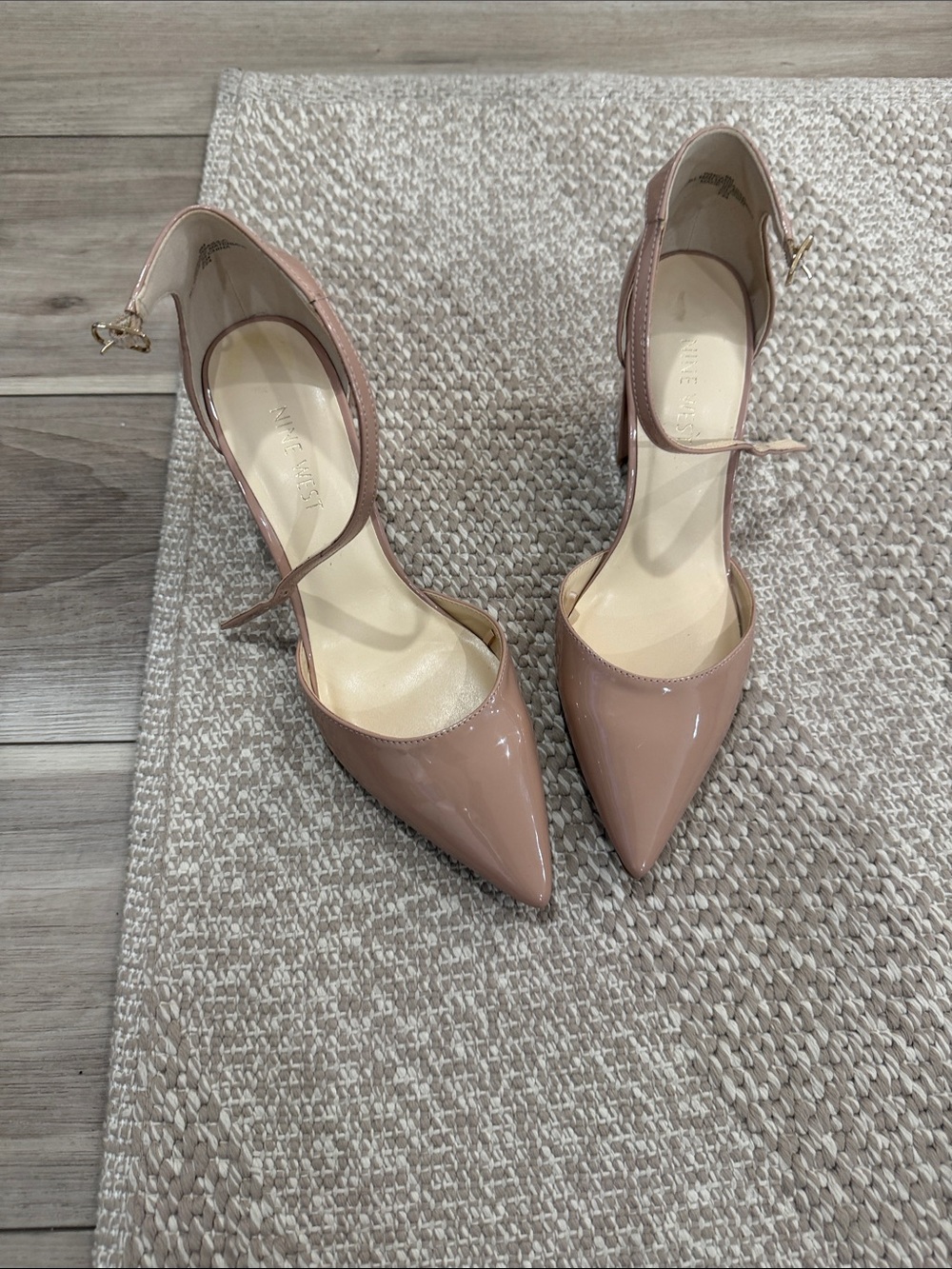 Classic Nine West Blush Nude Patent leather Pointed-Toe Ankle-Strap Block Heels